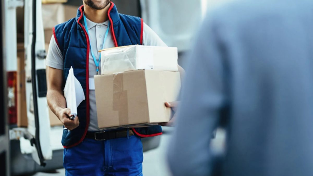 o-noua-taxa-pentru-coletele-online!-toti-trebuie-sa-o-platim