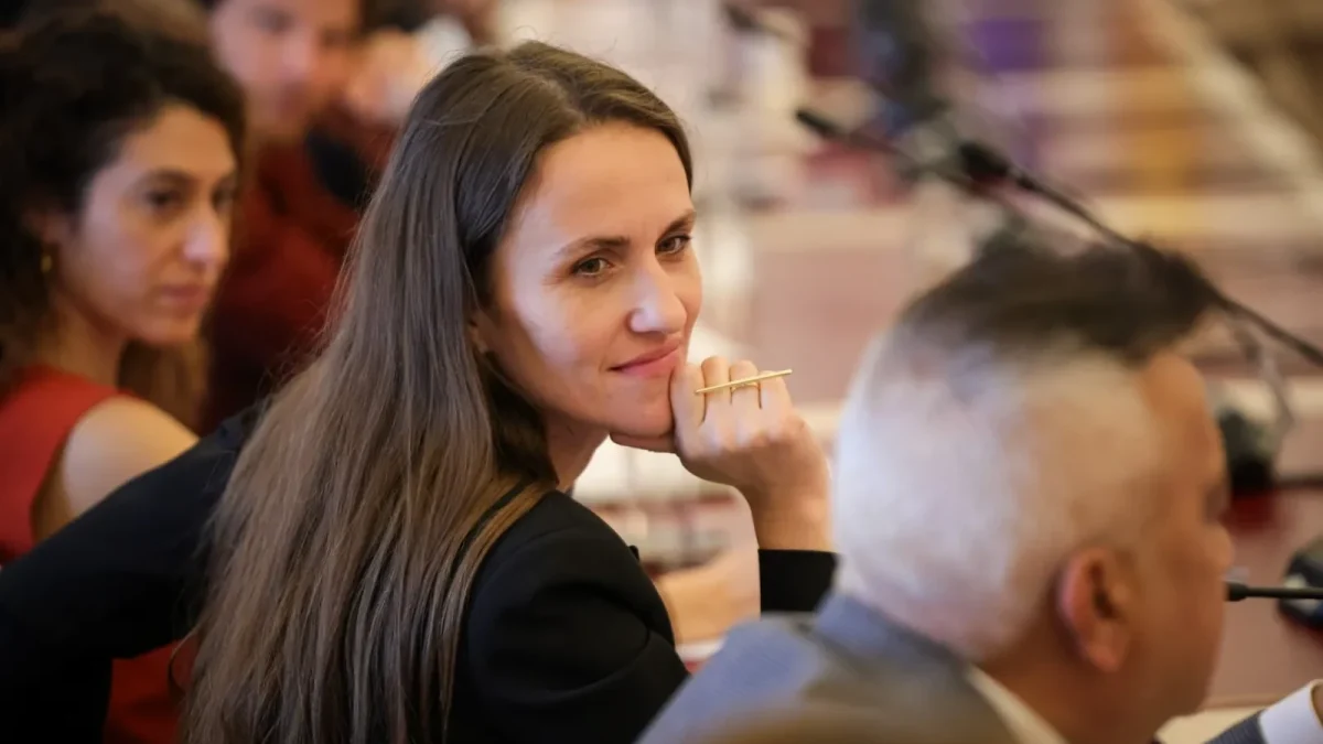 motiune-simpla-impotriva-oanei-toiu!-in-ce-scandal-a-intrat