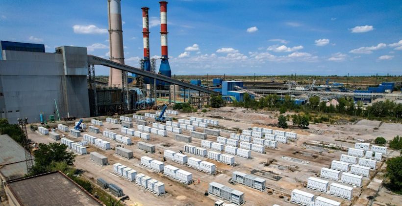 bulgaria-tocmai-a-instalat-o-baterie-uriasa,-de-500-mwh-doar-aceasta-inseamna-mai-mult-de-jumatate-din-toata-capacitatea-romaniei-la-jumatatea-anului,-bulgaria-va-ajunge-la-15.000-mwh-in-baterii