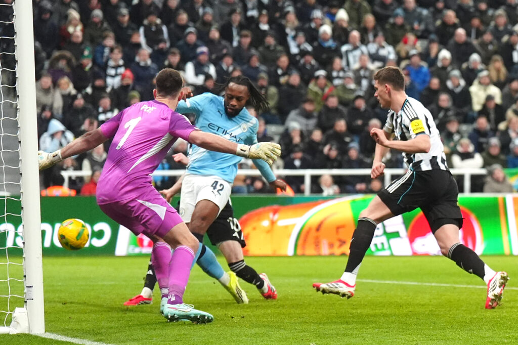 manchester-city-castiga-pe-terenul-lui-newcastle,-in-mansa-tur-din-semifinalele-cupei-ligii