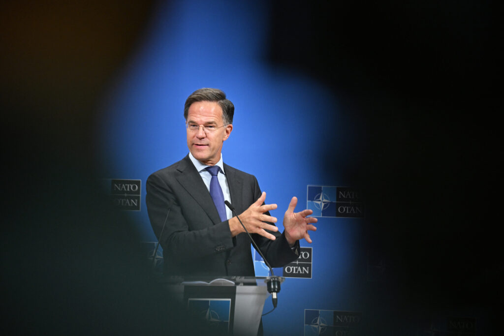 NATO intensifică colaborarea cu Danemarca și Groenlanda pentru securitatea în zona arctică