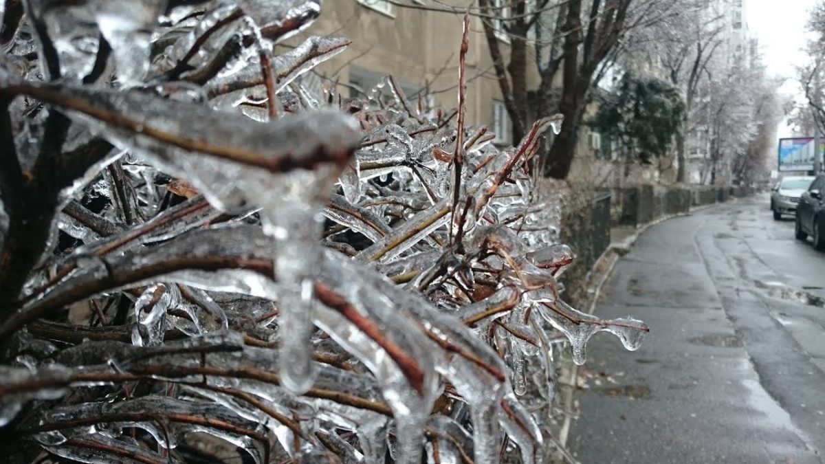 alerta-meteo-in-romania!-ploaia-inghetata-va-umple-spitalele-si-va-face-victime!