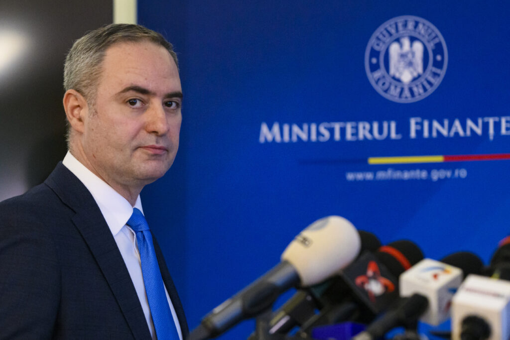 ministrul-finantelor-anunta-ca-pachetul-de-relansare-economica-include-sprijin-pentru-companii-din-sectoare-strategice-si-masuri-fiscale-pentru-microintreprinderi