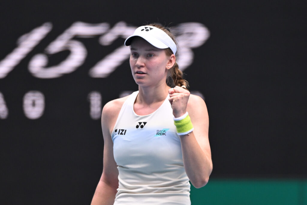 elena-rybakina-o-invinge-pe-jessica-pegula-si-ajunge-in-a-doua-sa-finala-la-australian-open