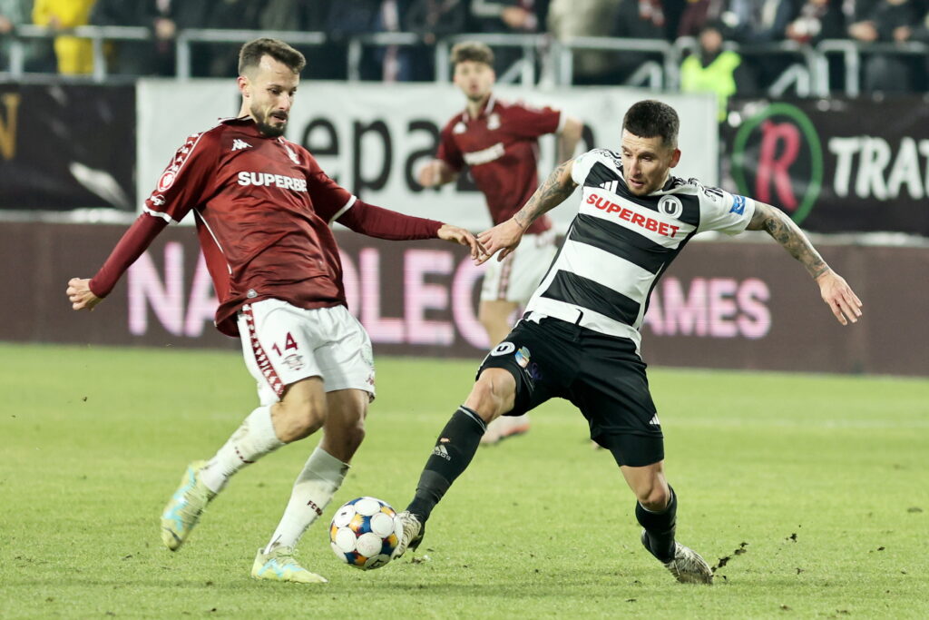 u-cluj-o-invinge-pe-rapid-in-giulesti-si-urca-pe-loc-de-play-off