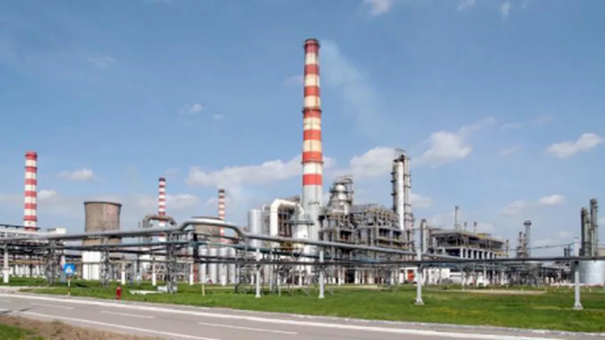 Guvernul introduce supravegherea extinsă pentu rafinăria Petrotel, benzinăriile Lukoil și perimetrul offshore Trident