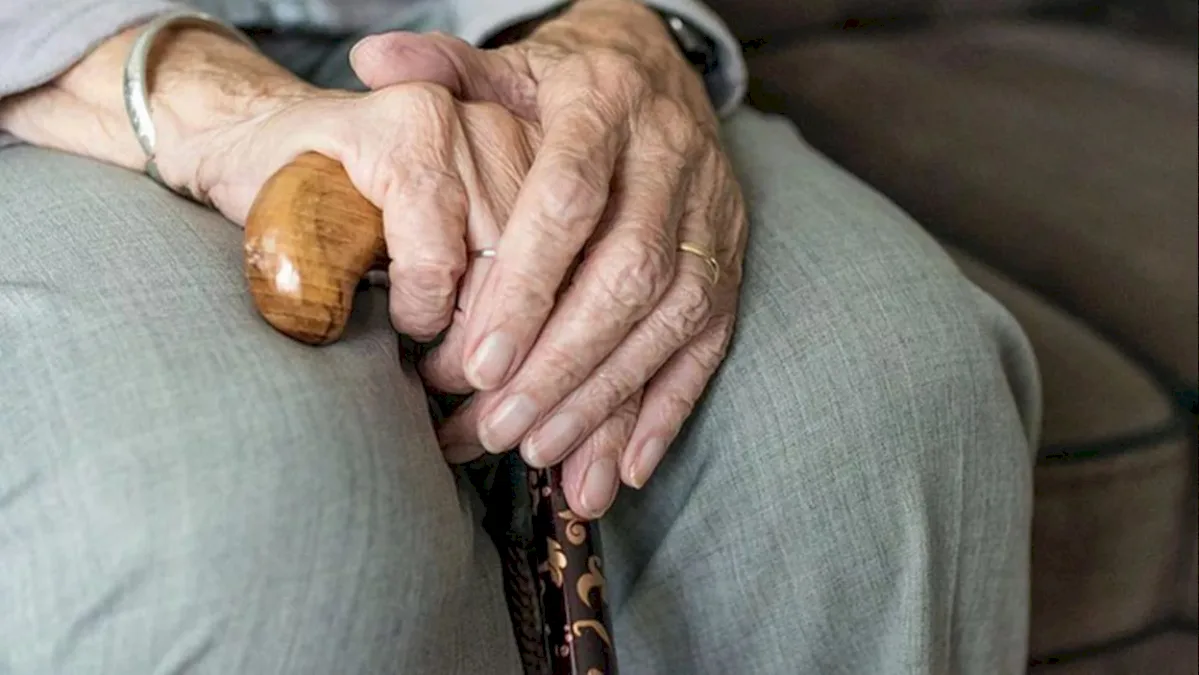 Victorie majoră pentru pensionari la CCR. Cine poate primi bani în plus