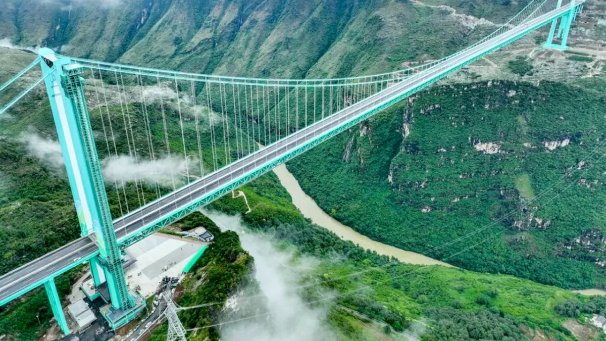 Emisiile de CO2 din China au scăzut ușor, potrivit unui studiu