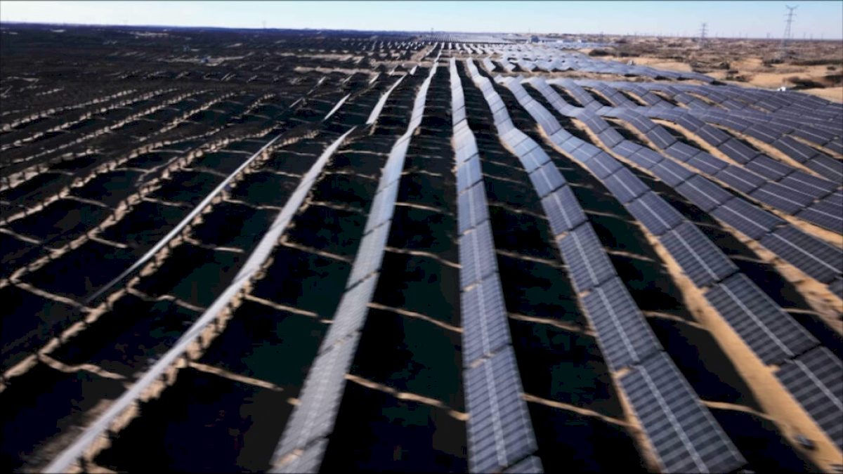 China devine superputerea verde a lumii, în timp ce Trump încetinește ambițiile climatice