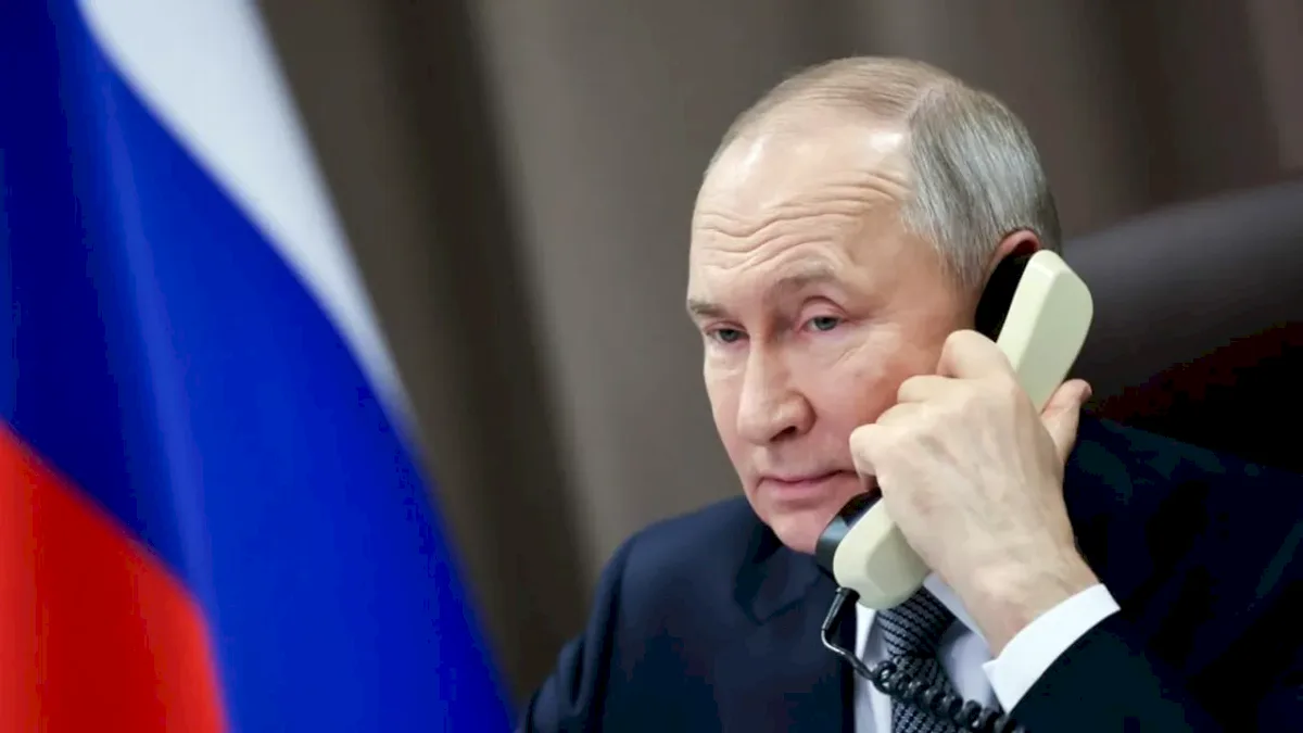 Ce conversații nucleare poartă Vladimir Putin cu Donald Trump la telefon: Rusia a propus SUA să mute uraniul îmbogățit al Iranului la Moscova. Ce a răspuns Trump
