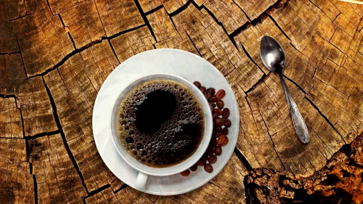 Consumul de cafea sau ceai zilnic poate proteja creierul