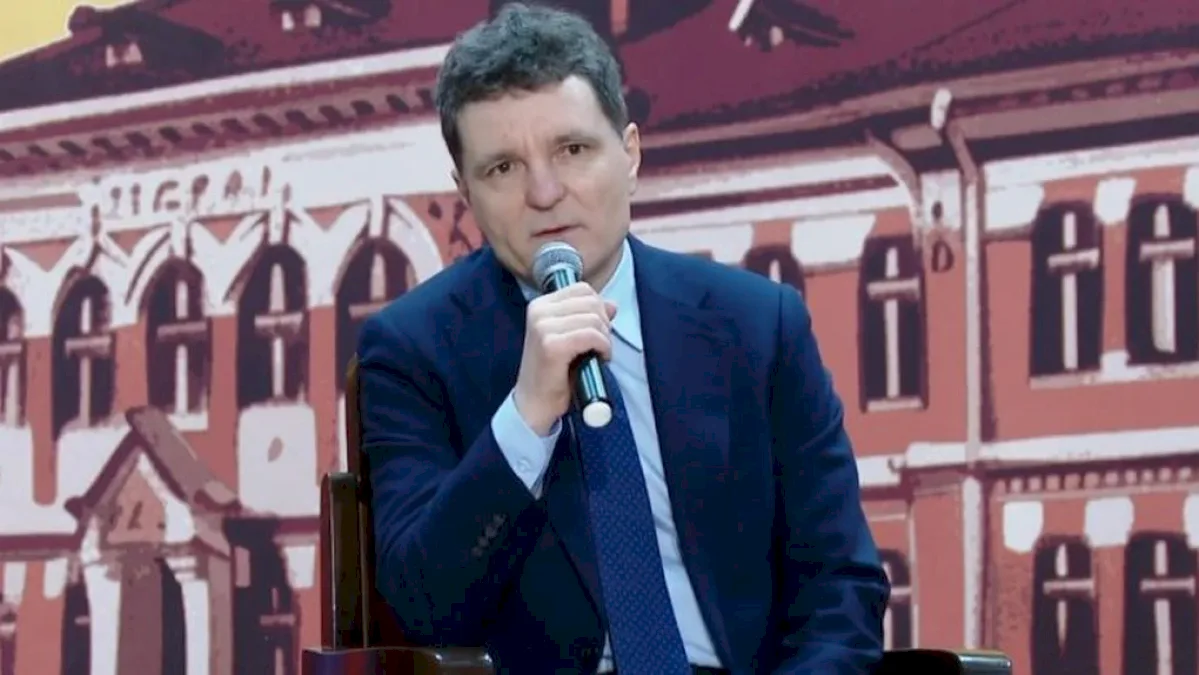 Nicușor Dan: România se alătură declaraţiei privind asigurarea în Strâmtoarea Ormuz a libertăţii de navigaţie