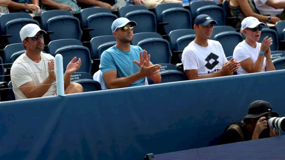 Iga Swiatek s-a despărțit de fostul mentor al Simonei Halep după eliminarea de la WTA Miami
