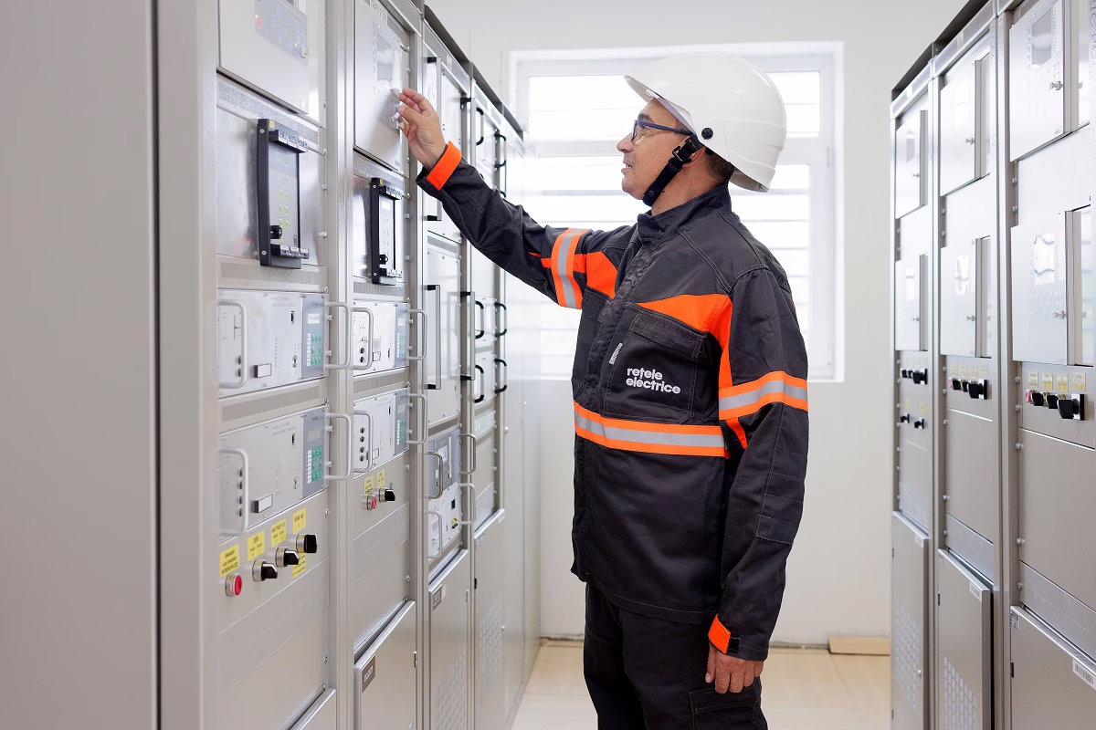 Rețele Electrice România a investit 1,4 miliarde de lei în 2025 în rețelele de distribuție. Ce a făcut și care este planul pentru 2026