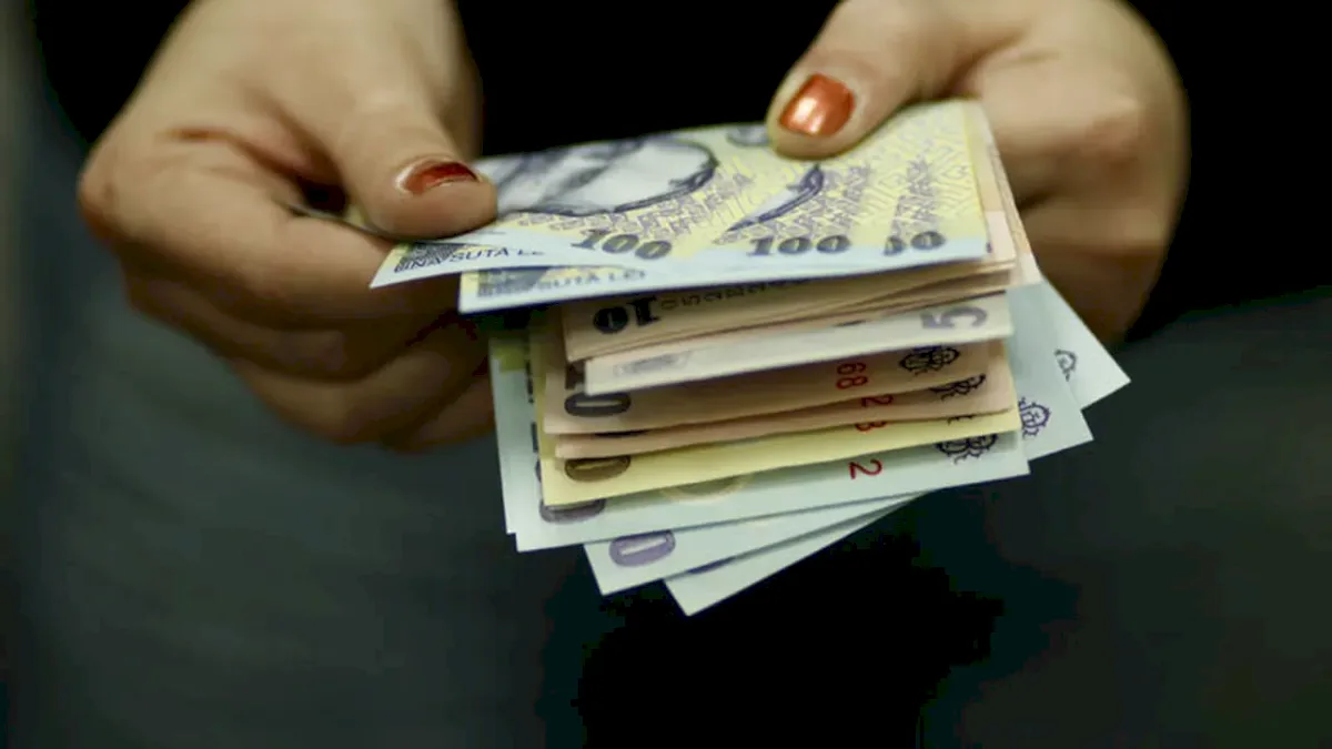 Legea transparenței salariale, care intră în vigoare în iunie, va obliga companiile să despăgubească angajații pentru diferențele de remunerare