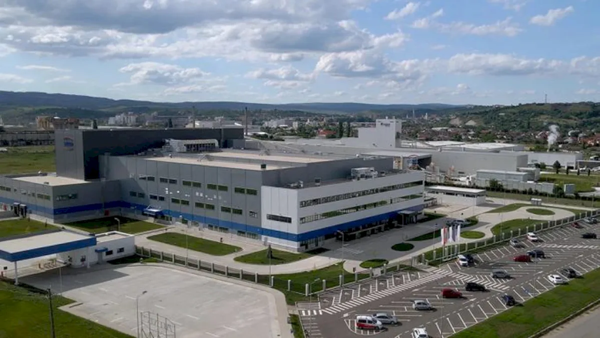 Un miliardar ajunge patron peste o fabrică de medicamente din România. Tranzacție record