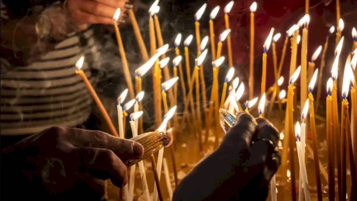 Lumina Sfântă de la Ierusalim ajunge în România! Cum este adusă