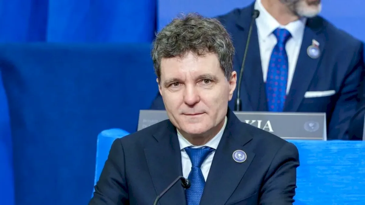 Nicușor Dan, întrebat dacă este de partea lui Bolojan în contextul referendumului PSD: Îmi voi păstra rolul de mediator și voi invita la calm