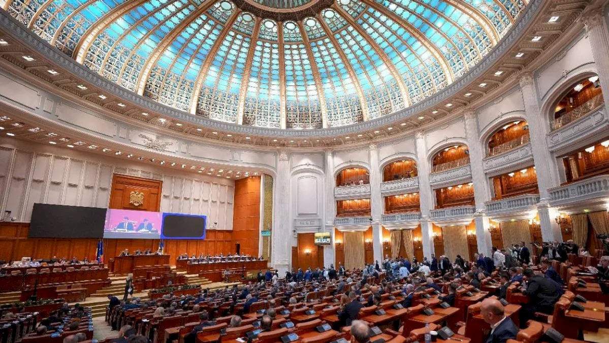 Scandal în Parlament! Un deputat PSD a semnat de două ori moțiunea împotriva Guvernului Bolojan