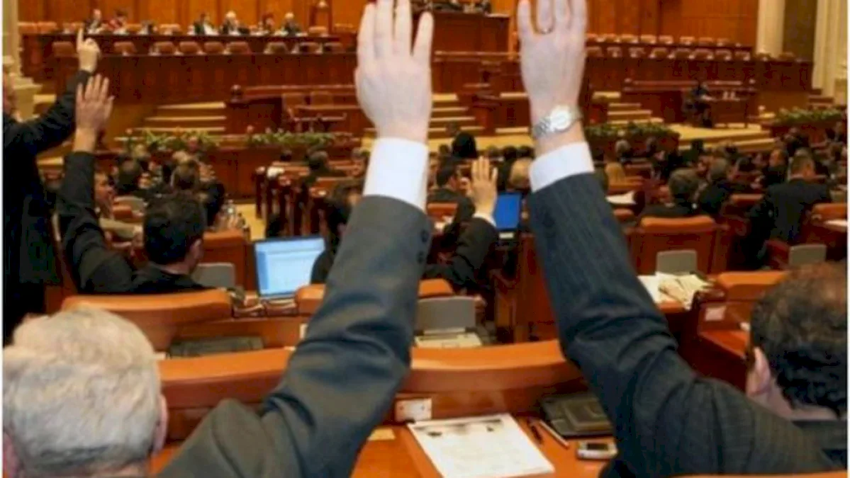 Un nou grup parlamentar pentru susținerea unui guvern minoritar? Ce spune Bolojan