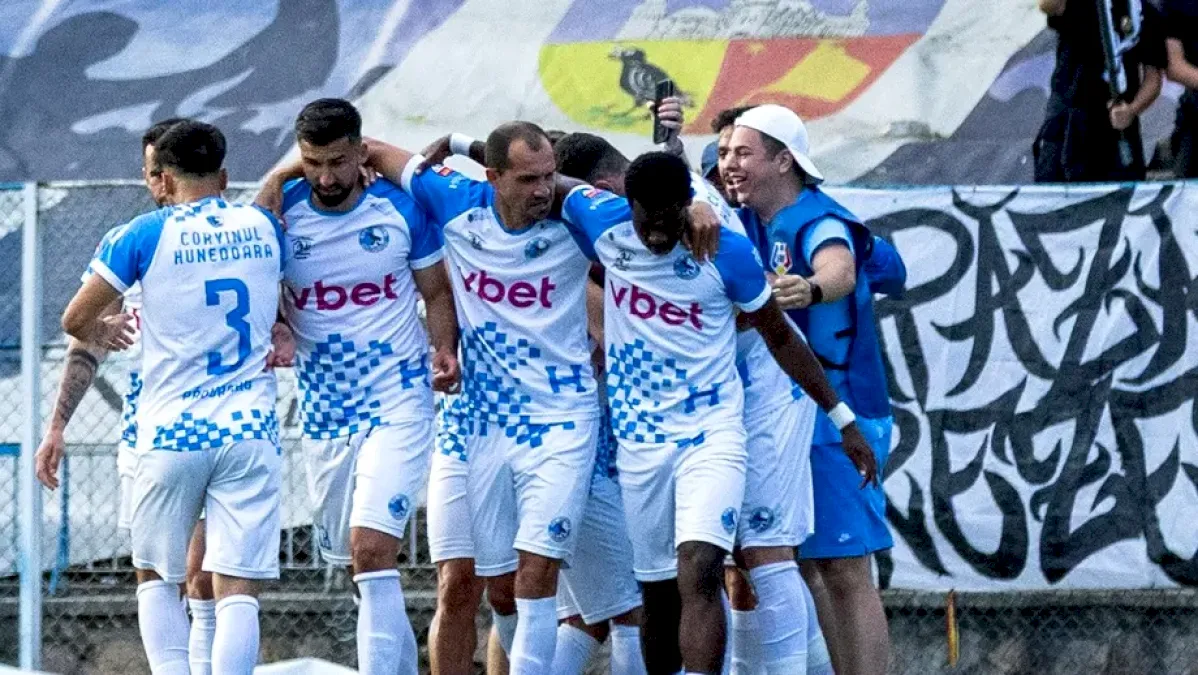 Liga 2, live video etapa 8 din play-off. Corvinul Hunedoara a promovat matematic în SuperLiga!