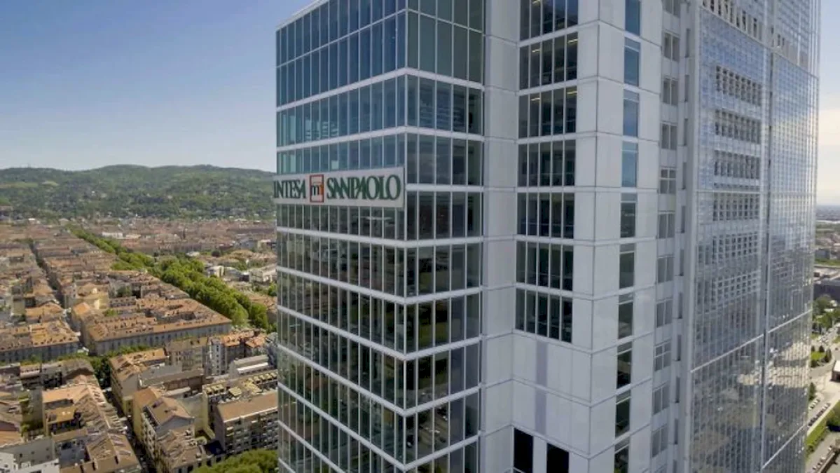 Grupul italian Intesa Sanpaolo anunță că a înregitsrat un profit record în primul trimestru al lui 2026