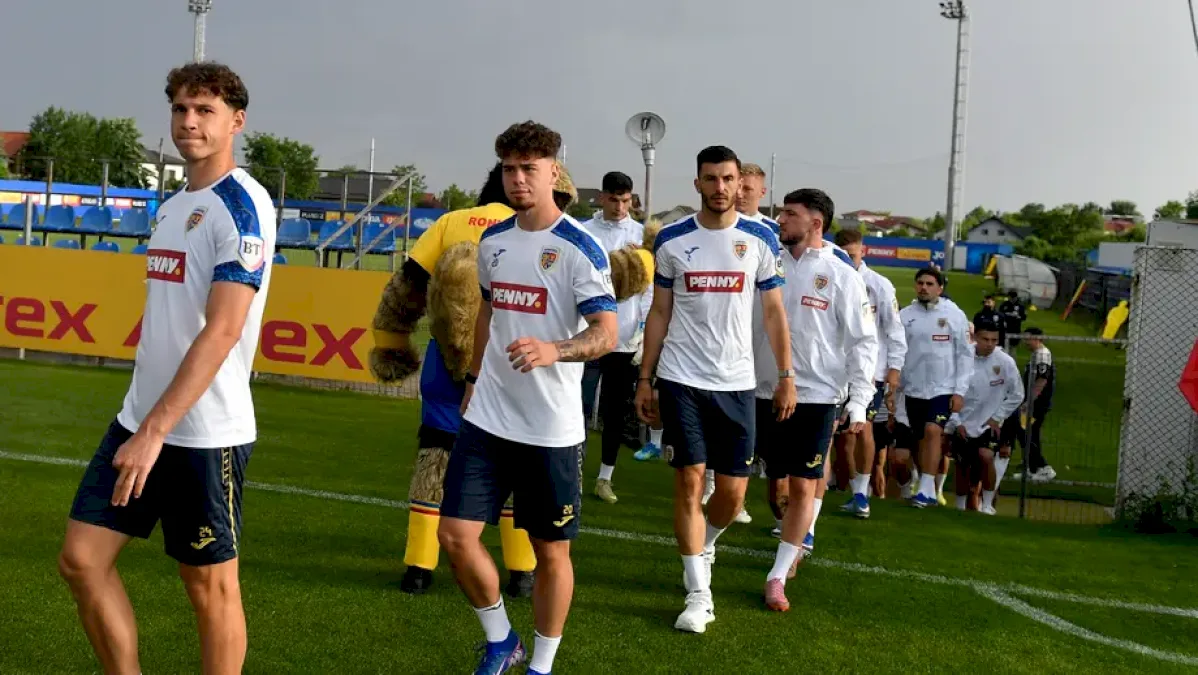 Gică Hagi a lăsat 9 jucători la București înainte de meciul cu Georgia