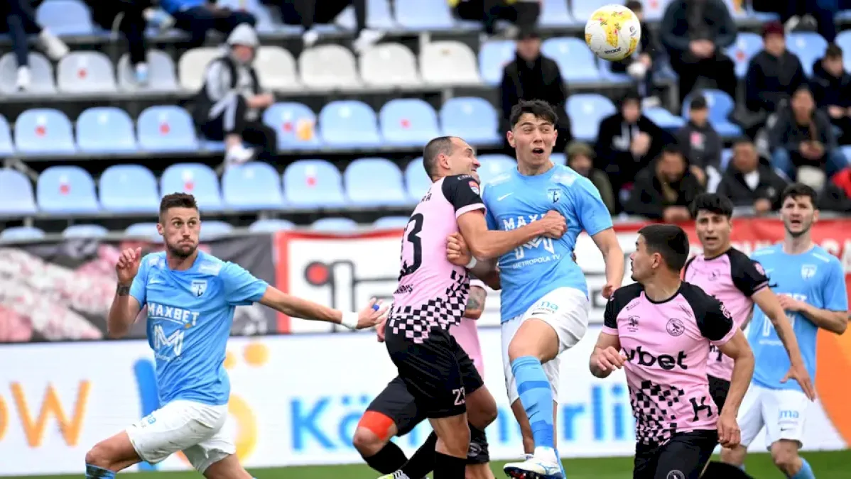 Plecări pe bandă rulantă la echipa din SuperLiga! Clubul a oficializat transferul unui atacant cu 9 goluri în stagiunea precedentă. Update