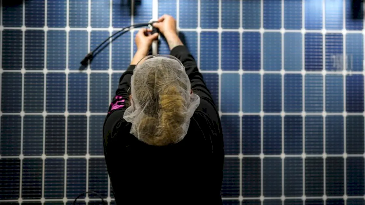 Energia solară a depășit cărbunele în SUA, în ciuda sprijinului lui Trump