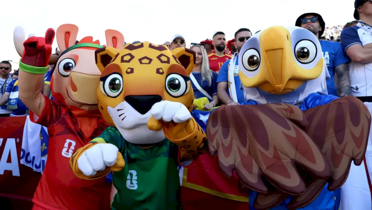 Mascotele de la Cupa Mondială au arestat un presupus traficant de droguri! Imaginile au făcut înconjurul lumii. Video