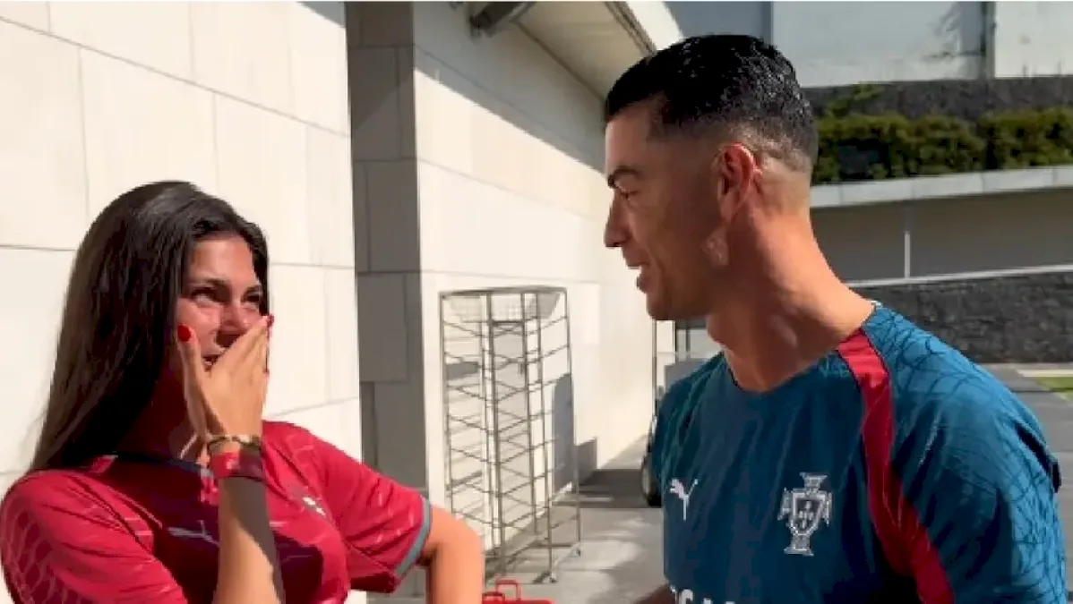 Cunoscuta influenceriță l-a întâlnit în sfârșit pe Cristiano Ronaldo și a început să plângă: Șterge-ți lacrimile, ești frumoasă. Video