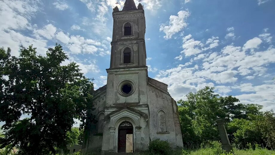 Biserica germană din Malcoci, gata pentru reabilitare, dar fără fonduri europene