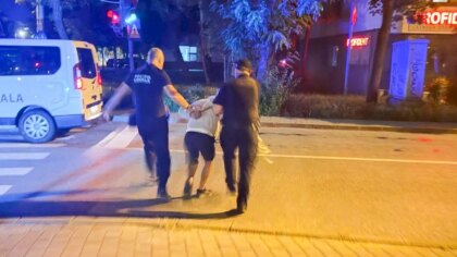 Bărbat din Iași arestat după ce a furat un motoscuter în fața proprietarului