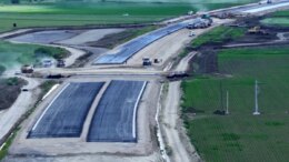 Autostrada Unirii A8, cu 800 de muncitori la secțiunea Tg Mureș-Miercurea Nirajului, este realizată în proporție de 50%