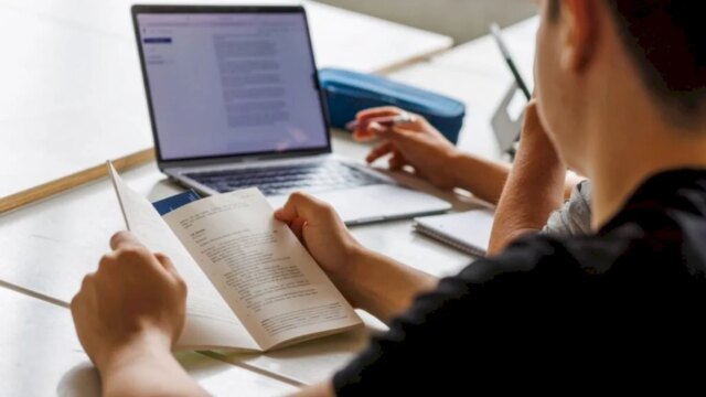 Ministerul Educației amână proba obligatorie a profilului la Bacalaureat din cauza caniculei extreme