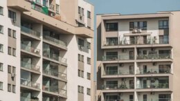 Indicele Imobiliare.ro evidențiază diferențele în prețurile apartamentelor din București și Timișoara