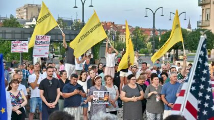 300 de oameni au protestat la Oradea pentru Viorel Pașca după reținerea de către DIICOT