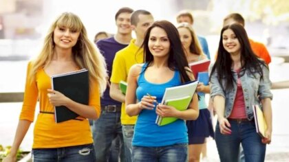 O platformă gratuită ajută elevii să aleagă facultatea, evitând pierderi de peste 3 miliarde lei
