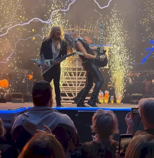 Chris Caffery despre București: un oraș cu clădiri vechi frumoase