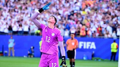 Eroul de la Cupa Mondială ar putea primi înapoi tricoul vândut pentru fiul său