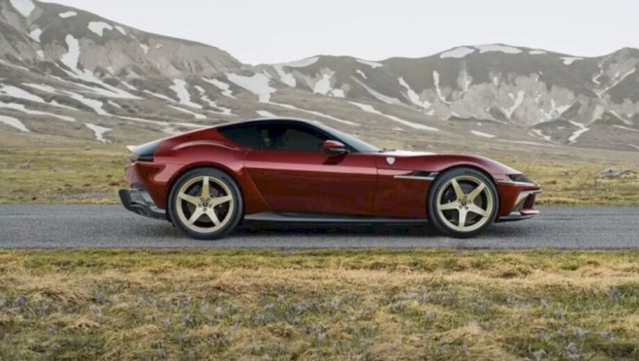 Ferrari 12 Cilindri Manual, ediție limitată la 590.000 euro