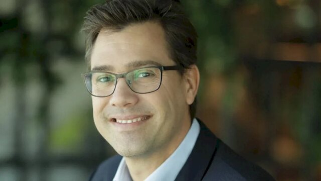 eToro lansează o aplicație nouă bazată pe AI, mai interactivă