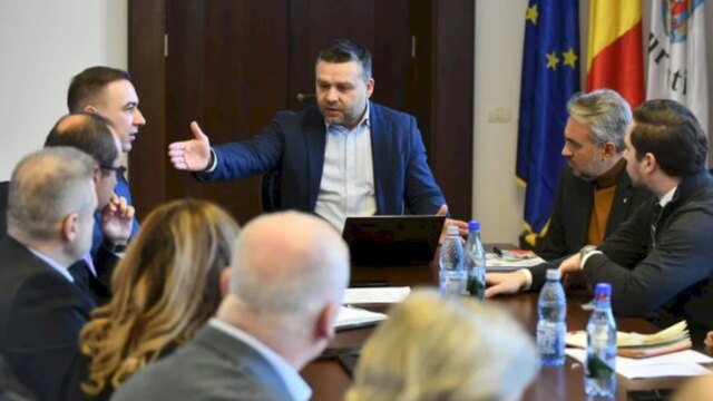Primăria Capitalei propune colectarea deșeurilor pe șapte fracții și sistemul Plătești pentru cât arunci