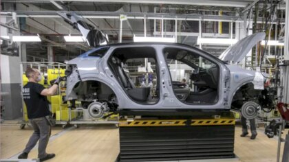 Renault investește 26 miliarde de euro pentru dezvoltarea electrică în Franța