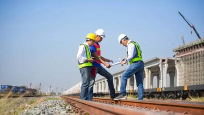 Trei companii mari angajează muncitori și ingineri în construcții și feroviar în România