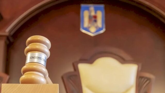 CCR analizează sesizarea lui Bolojan privind conflictul cu Instanța supremă