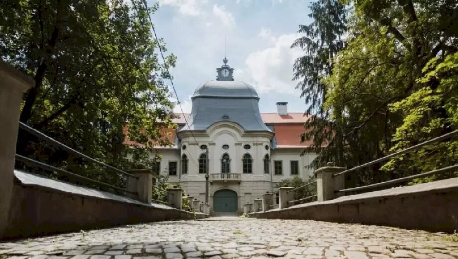 Castelul Teleki, reînaugurat după restaurare, are 52 de camere și 365 de ferestre